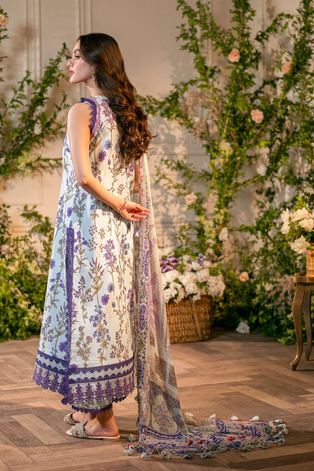 Flora Lawn by Jade | 24-20486