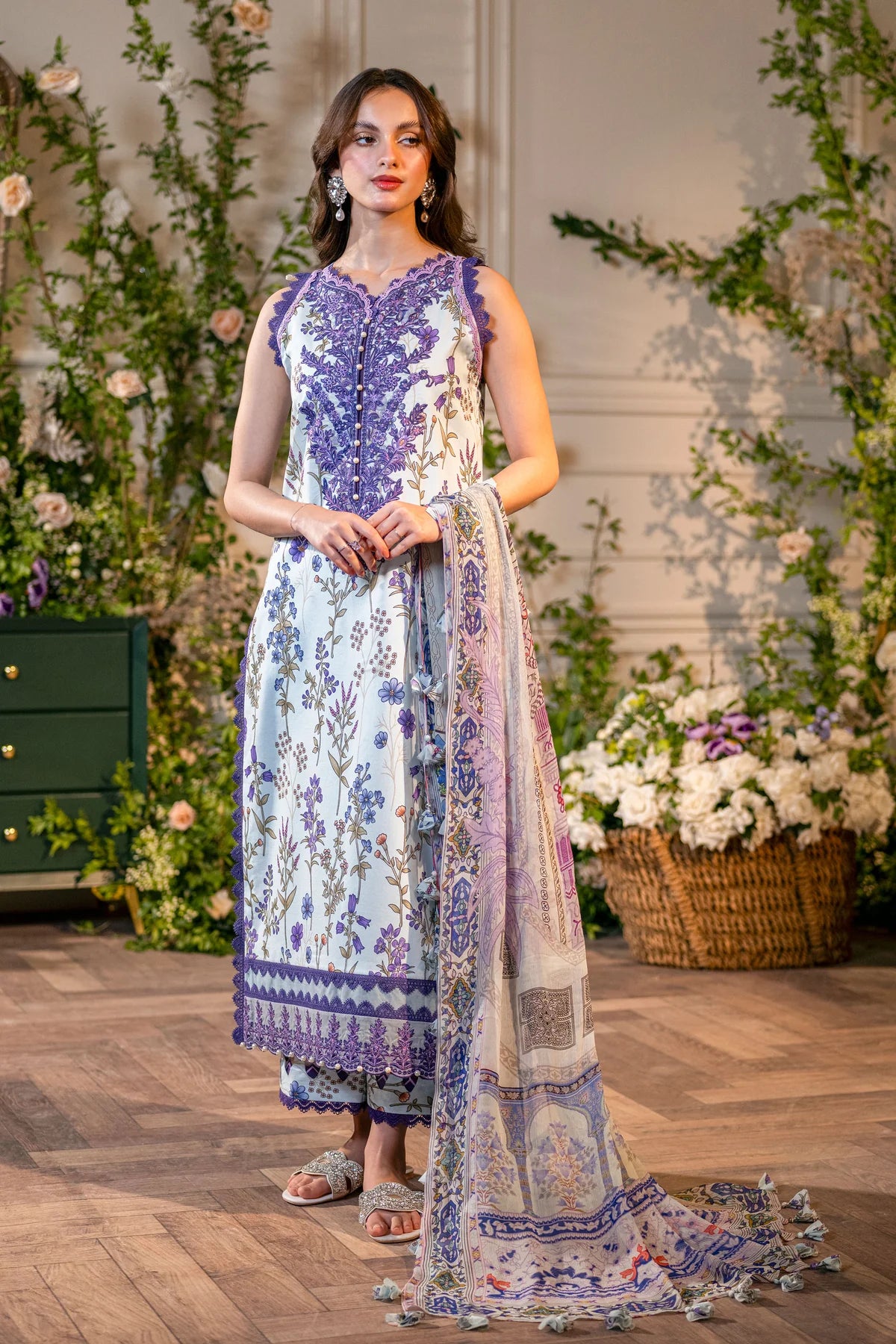 Flora Lawn by Jade | 24-20486