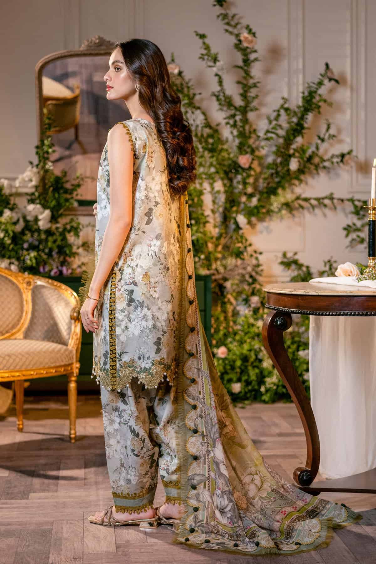 Flora Lawn by Jade | 24-20476