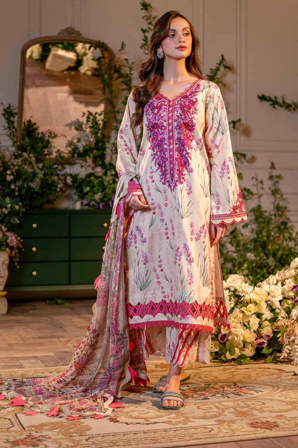 Flora Lawn by Jade | 24-20492