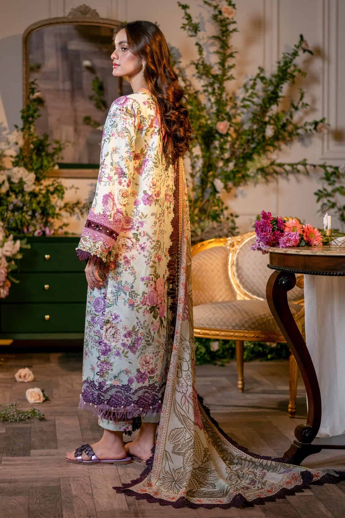 Flora Lawn by Jade | 24-20509