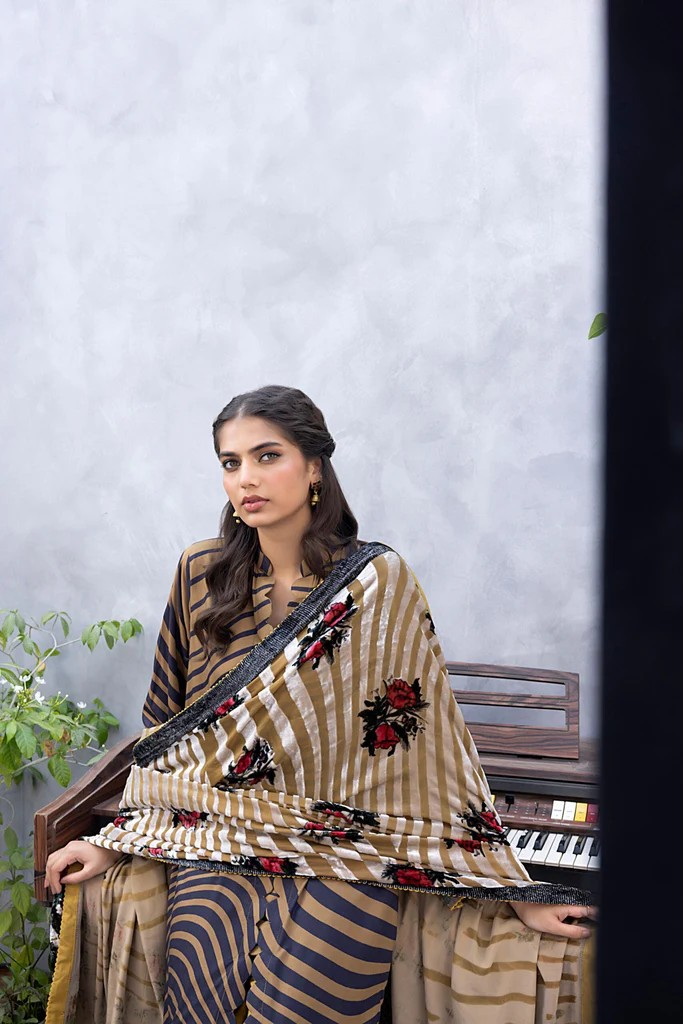 Rang-e-Sang Linen Winter Collection – RSPV-6
