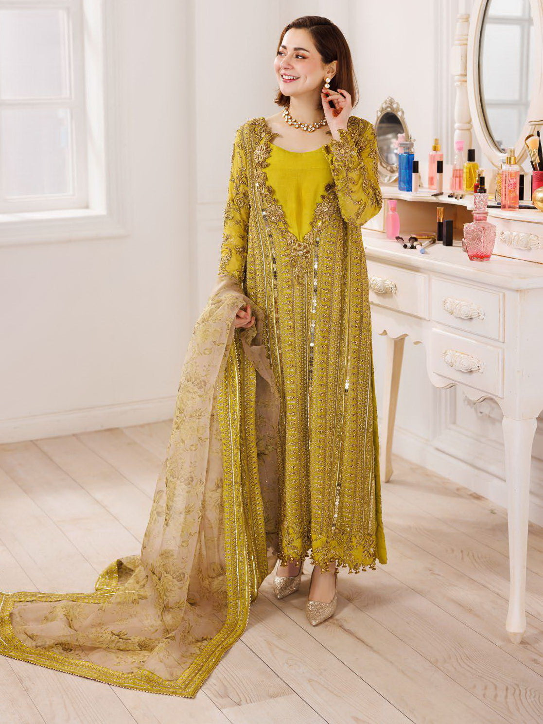 Charizma Dastan-e-Jashan Luxury Chiffon Unstitched 3Pc Suit DJ5-04